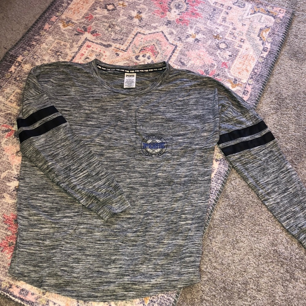 PINK Victoria’s Secret long sleeve t-shirt. Size S